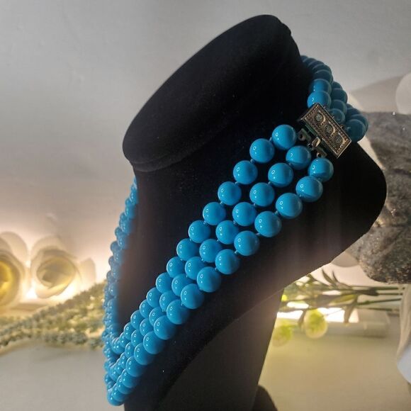 South Sea Shell Turquoise Blue Necklace 8 mm - 17, /18/19 inch Triple - Women's - Picture 2 of 7